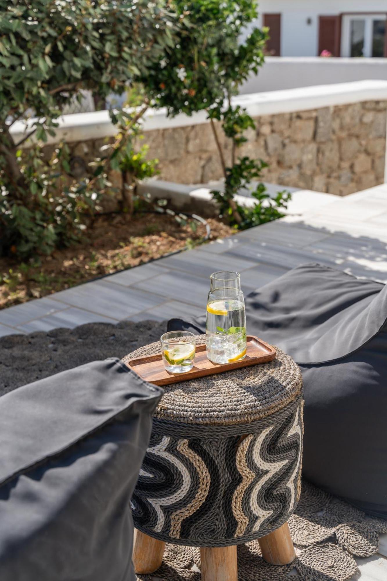 Namaste Boutique Apartments Mykonos Tourlos Exterior foto